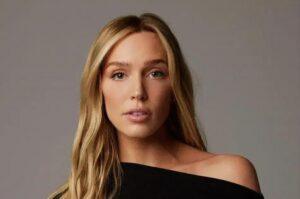 Alex Cooper: A voz por trás de Call Her Daddy no Disney+